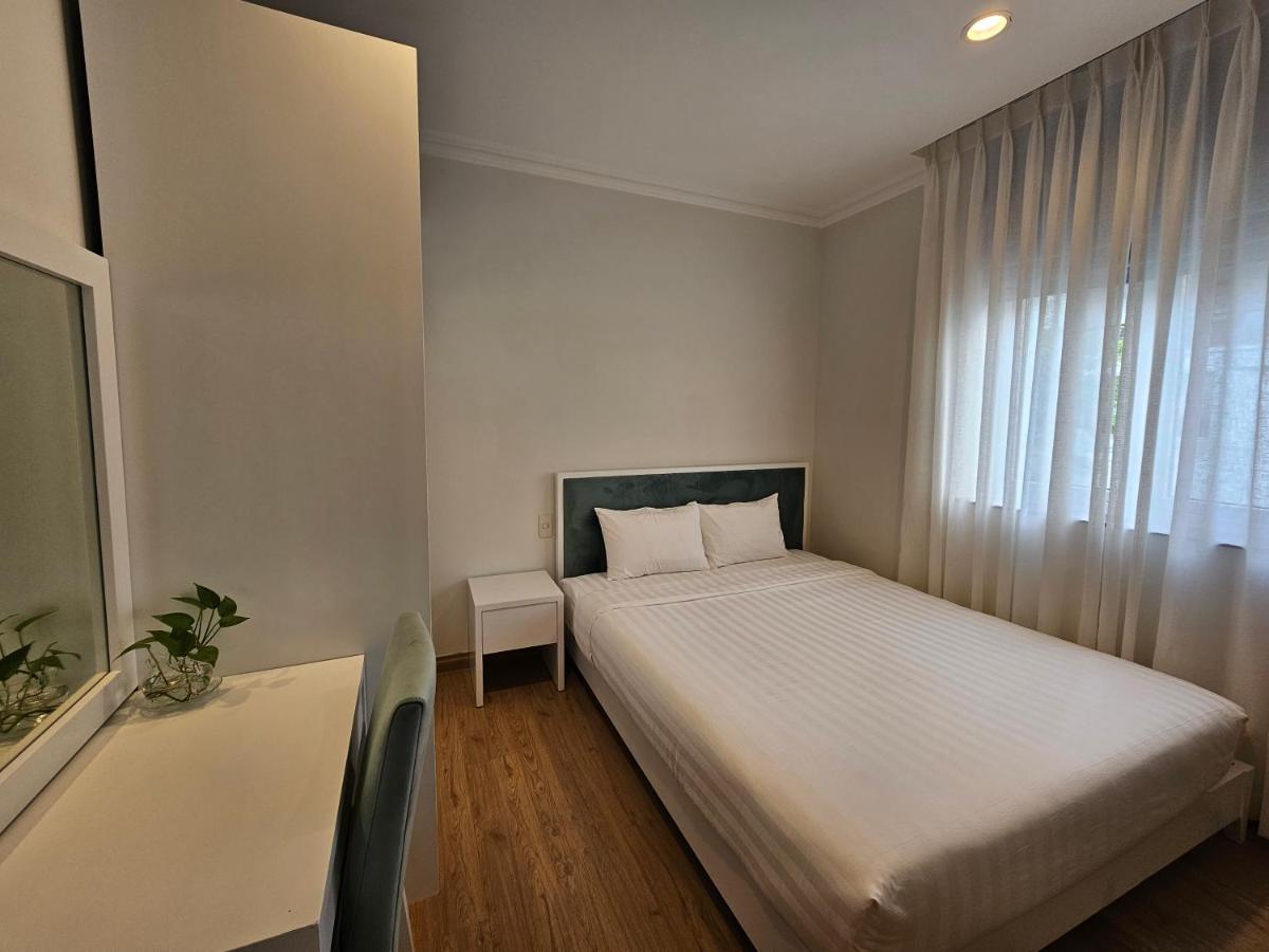 Song Hung 1 Luxury Hotel & Apartments Хошимин Екстериор снимка